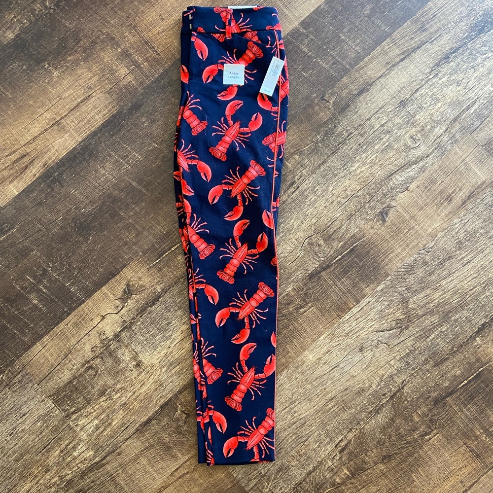 Old Navy Pixie Ankle Pants with Red Lobster Print NWT